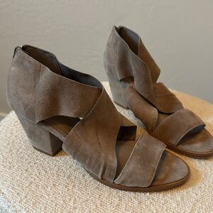 Eileen Fisher suede crisscross, sandal, heel size 10